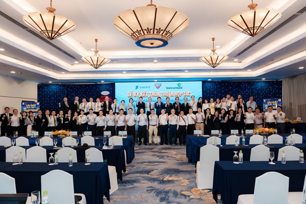 Hợp tác chiến lược giữa HEPZA, VNPT TP.HCM và Vietcombank Chi nhánh Tân Bình mở ra nền tảng hình thành hệ sinh thái Hạ tầng số – Nền tảng số – Tài chính số